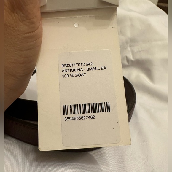 Givenchy Antigona Bag - Picture 5 of 6